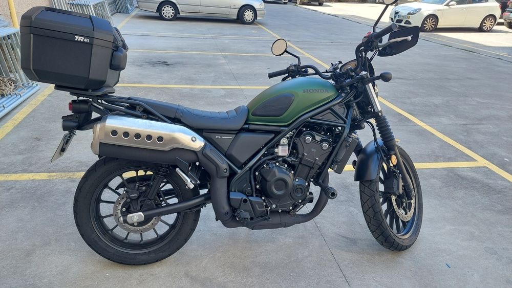 Honda CL 500 Scrambler de maio 2025 com apenas 650 km