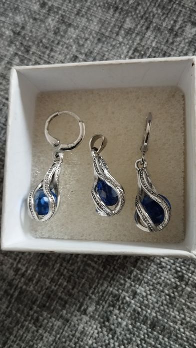 Zestaw biżuterii/ nowy/