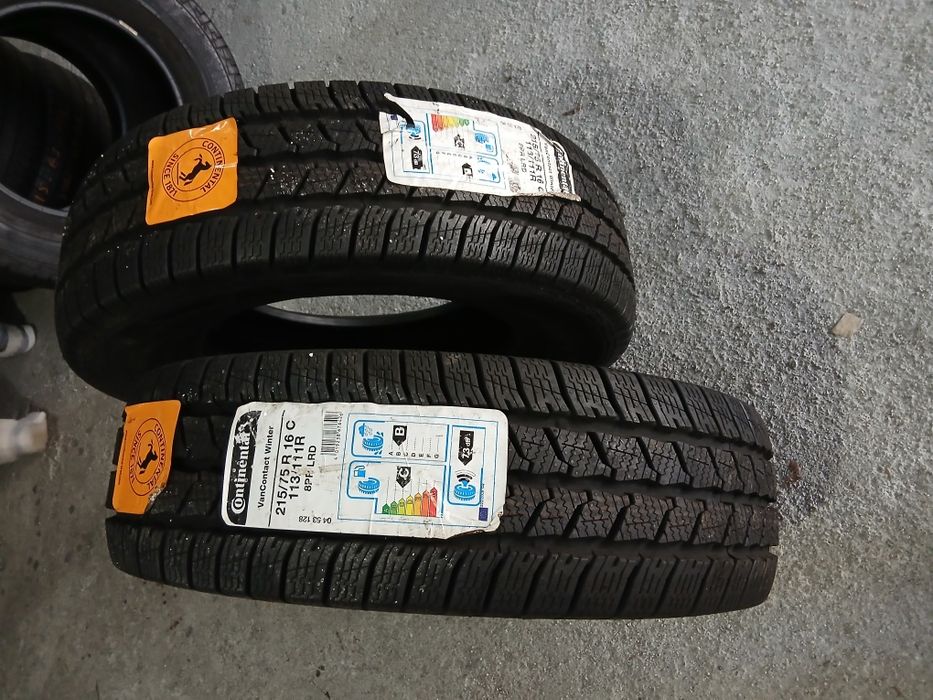 Pneus Novos 215/75R16 C Continental