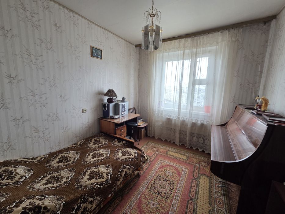 Продам 3к Архитектора Старова 4в