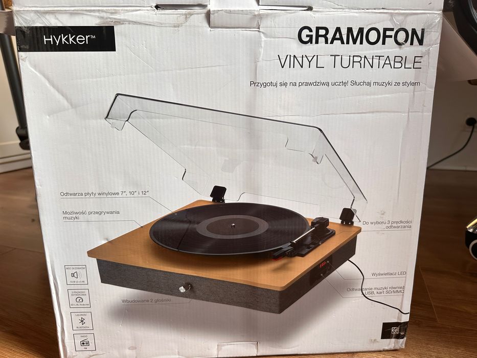 Gramofon Hykker drewniany używany