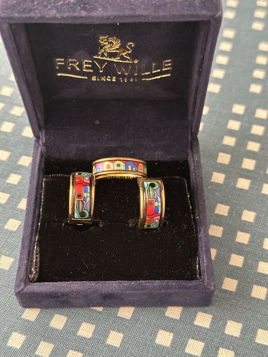 Оригинальные украшения Frey Wille