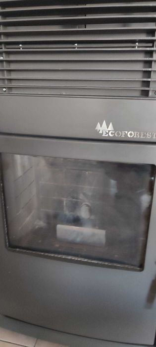 Salamandra a pellets Ecoforest Suez Ar Canalizado