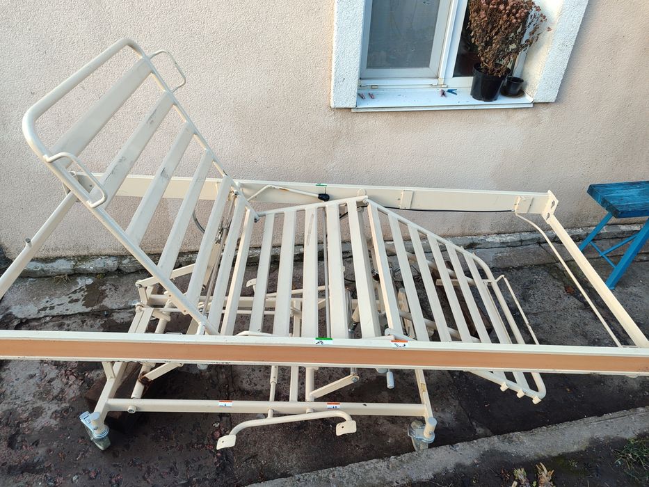 Функціональна кровать для лежачих больних