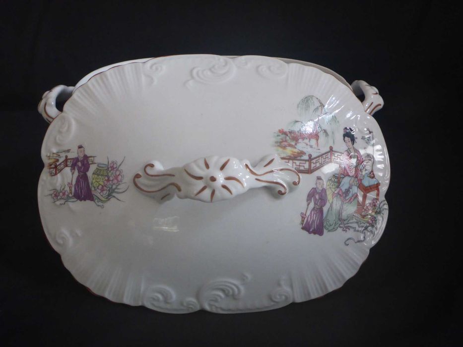 VISTA ALEGRE Travessa grande com tampa motivos Japoneses Muito antiga