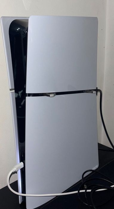 PS5 Slim Digital + Monitor Gaming AOC 24G4XE