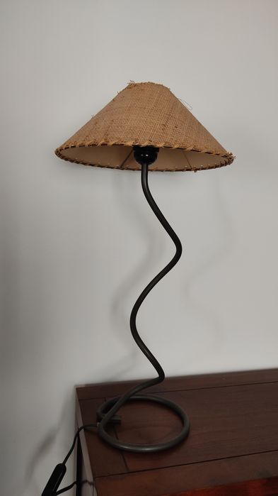 Candeeiros de mesa em ferro