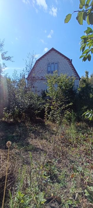 Продається будинок в  5 км від Житомира.