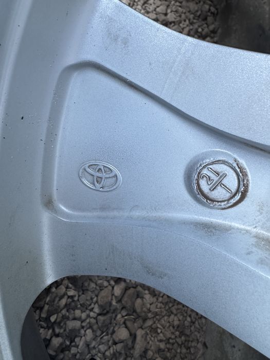 Felgi Koła 17 5x114,3 Toyota  CHR Rav4 Oryginał TPMS Opony Letnie 7mm