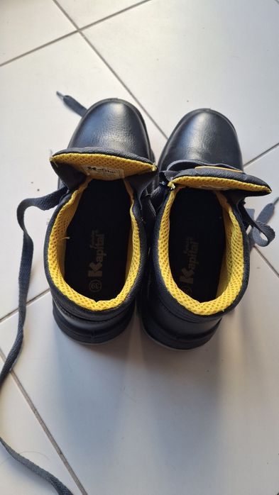 Vendo esta botas biqueira de aço