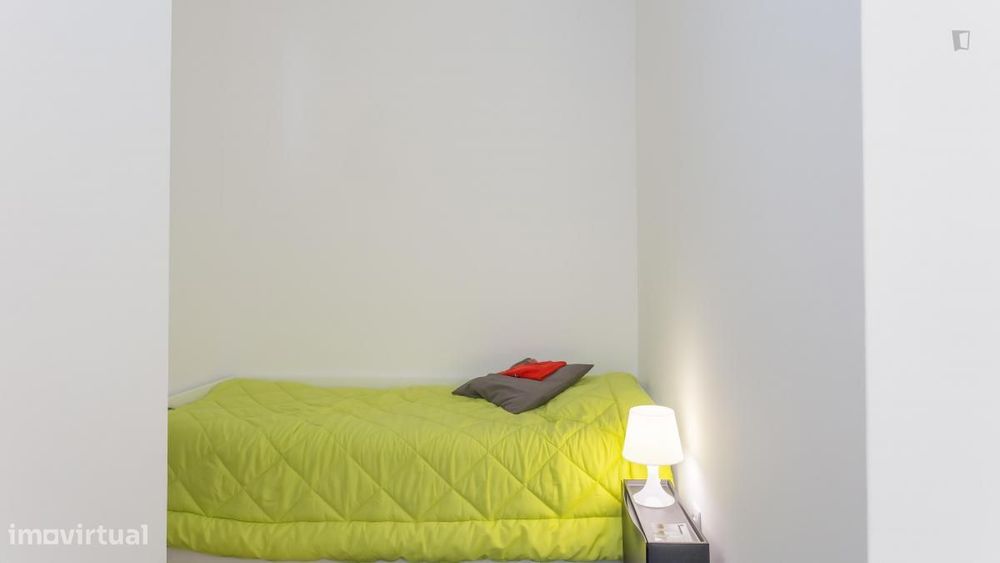 Quarto - localizado em Rio Tinto Porto