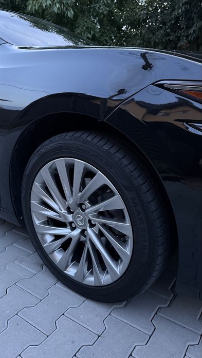 Lexus es 300h 2021