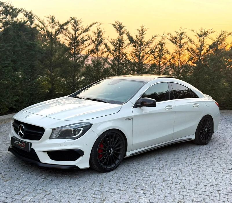 Mercedes-Benz CLA 45 AMG 4Matic Speedshift DCT 7G Night Edition