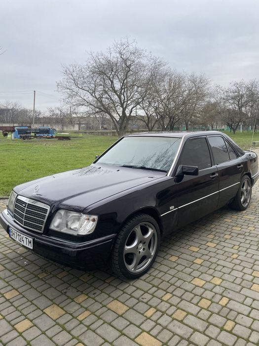 Продам Mersedes E-Class w124