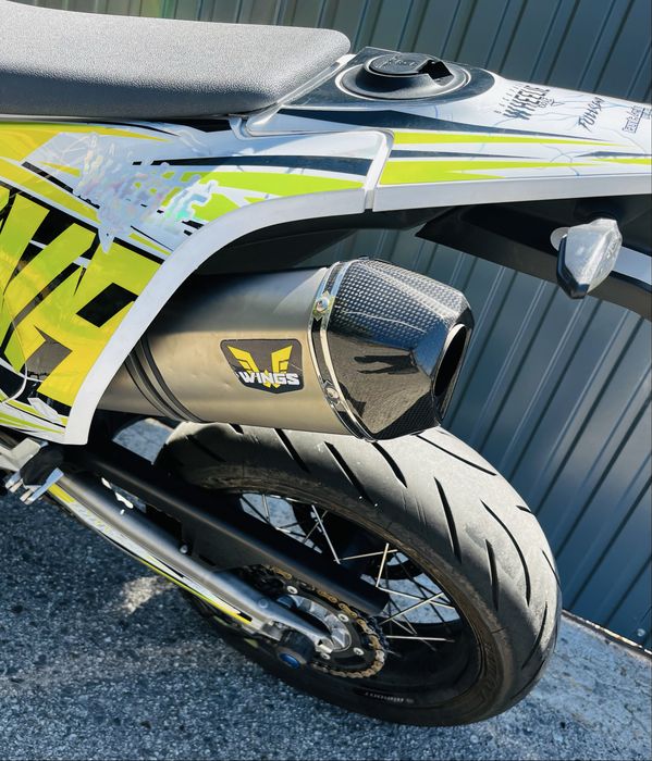 Husqvarna 701 SUPERMOTO