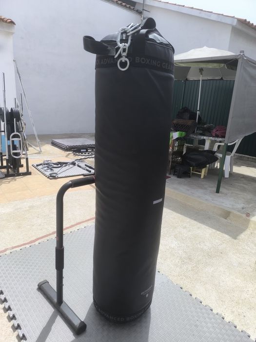 Saco de boxe 50 + luvas + ligaduras + bola de reflexos