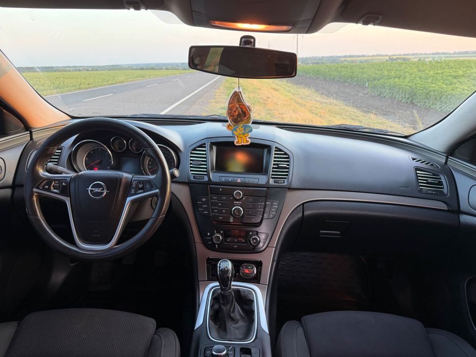 Продам Opel INSIGNIA