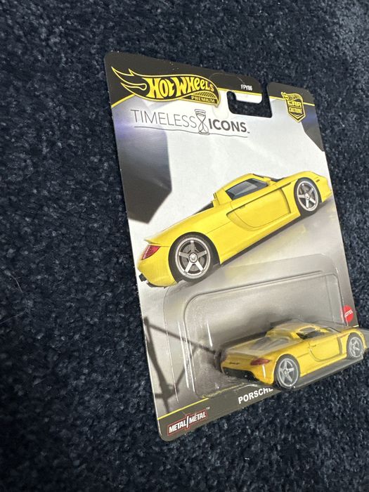 Hot wheels premium porsche carrera gt timeless icons