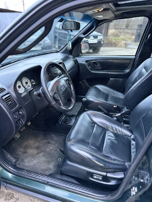 У продажі Ford Maverick 2.0 бензин 4х4