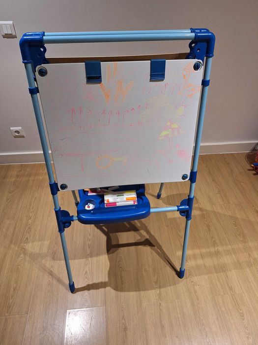 Quadro em metal, de dupla face para criança