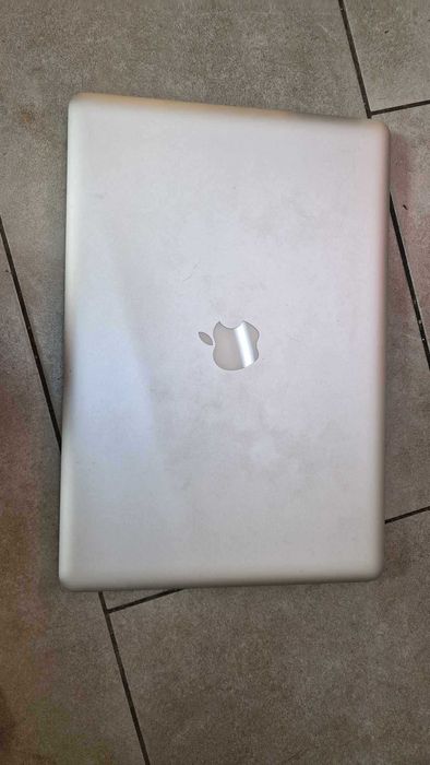 PROMOCJA! Macbook Pro 15 Intel Core i7 8 GB / 512 GB srebrny GWAR!