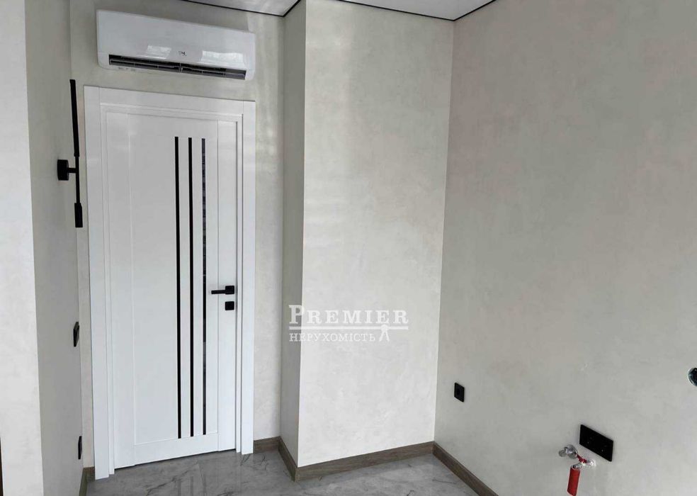 Apartment in Odesa, Zhevakhova Slobidka - View 4