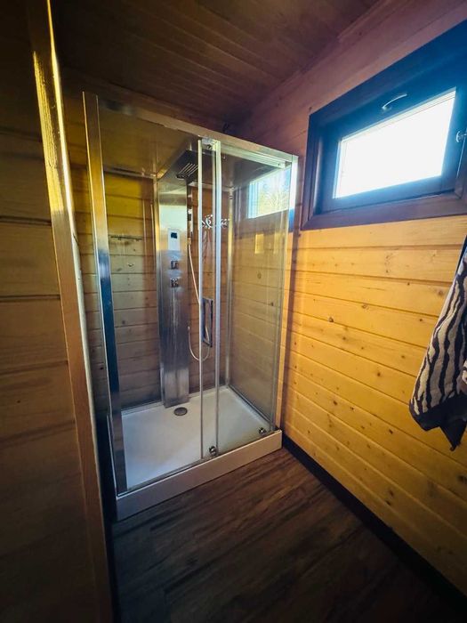 Продаж котеджу-шале (будинок) у с.Задільське, біля лісу, є ВІДЕО..