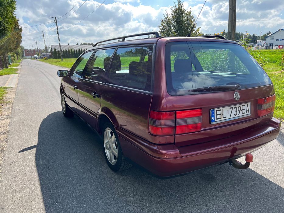 Volkswagen Passat_1994r_Kombi_Hak_Nowy PT