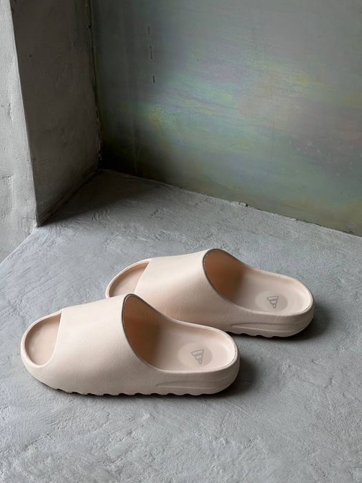 Klapki Yeezy Slide bone white 36-45