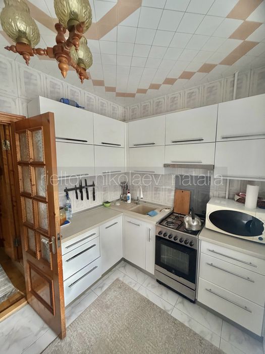 Продаж 3-х кім.кв. з меблями і технікою