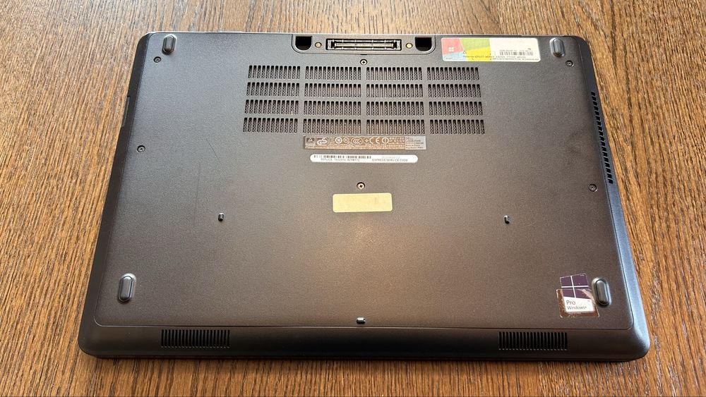 Dell Latitude E5450 Laptop – Intel i5 / 16 GB / 256 GB SSD64738674963586123