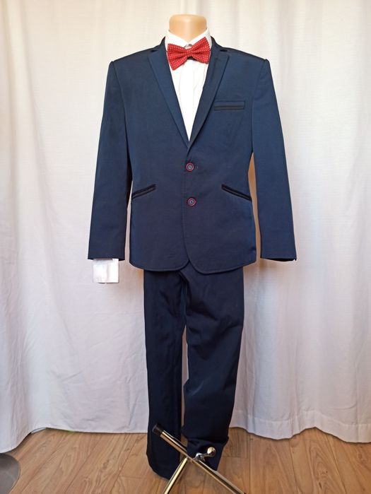 Sg Granatowy garnitur M , L