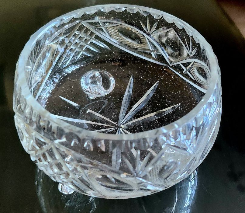 Kryształową misa