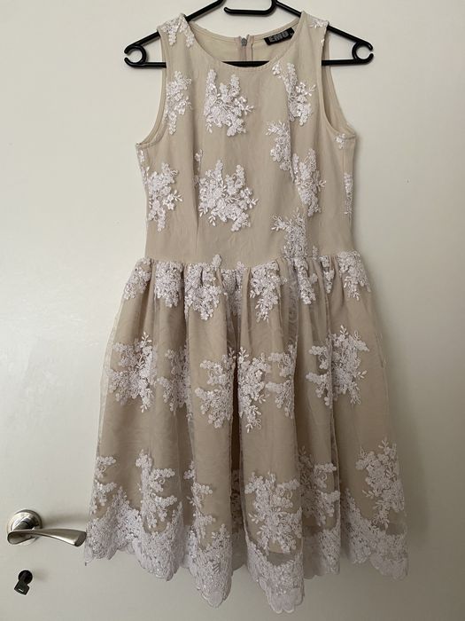 Sukienka z koronką EMO, rozmiar M 38