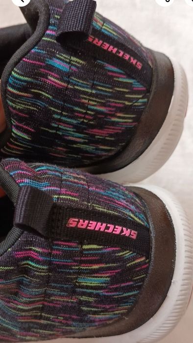 Buty, adidasy,   Skechersy