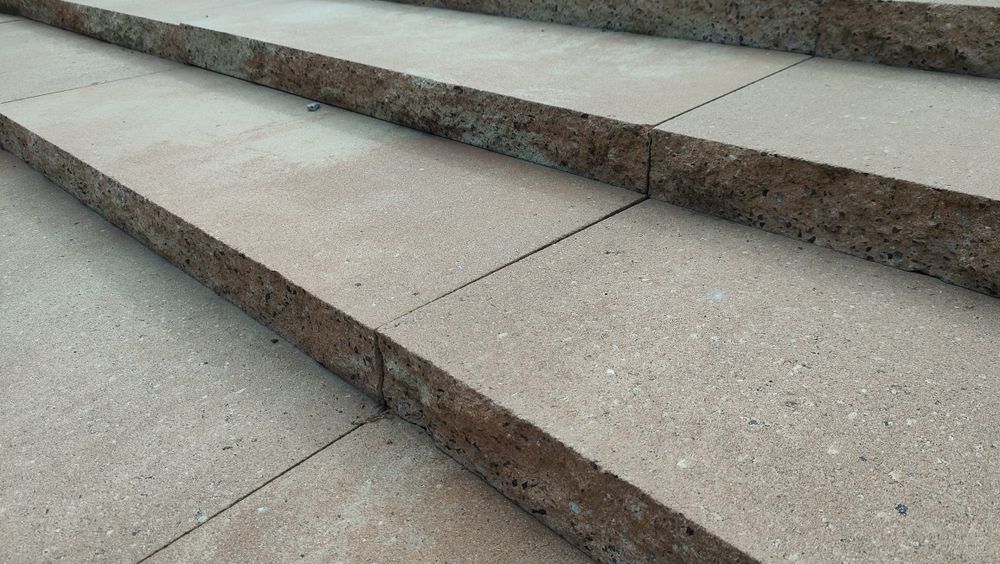 Stopnie schodowe schody podwieszane stopnica betonowa blok schodowy