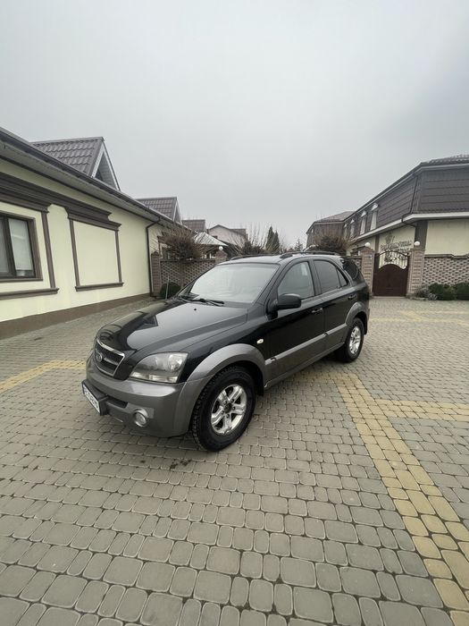 Кіа Соренто 2006р. 2.5 дизель автомат,тимчасовий облік 4500$