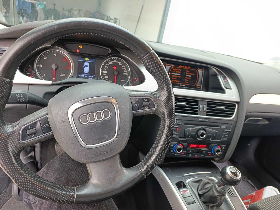 Audi A4 B8  2000cm3