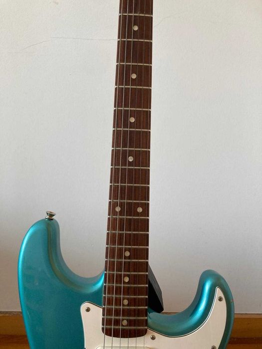 Guitarra elétrica Squier Affinity Stratocaster Race Green SSS