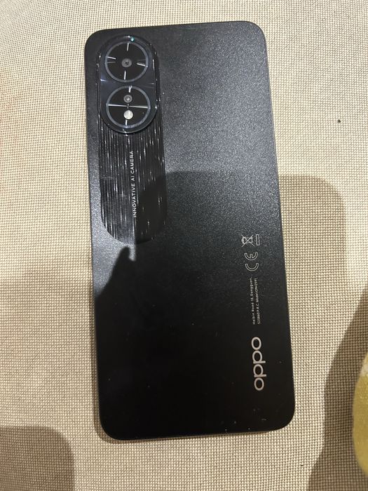 Vende se Oppo A18 128g