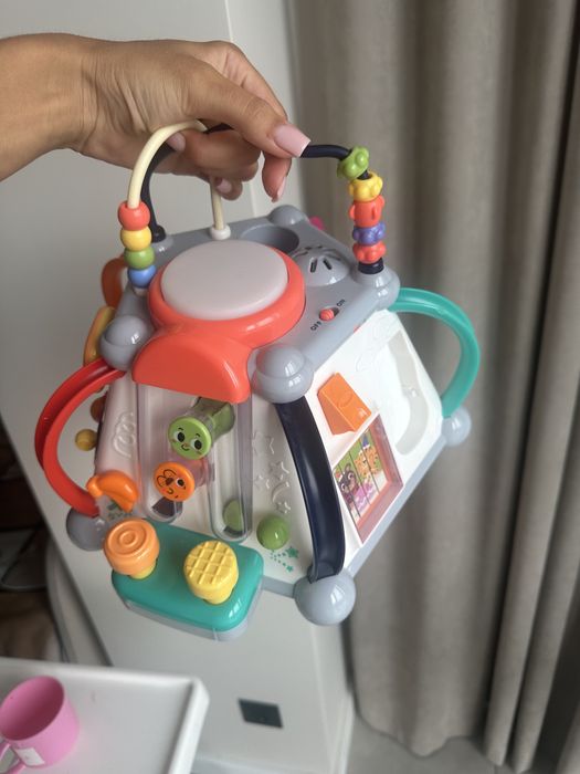 Бізі куб, розвиваюча іграшка, мультицентр