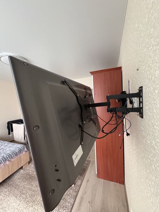 Продаю телевізор lg 42LB652V