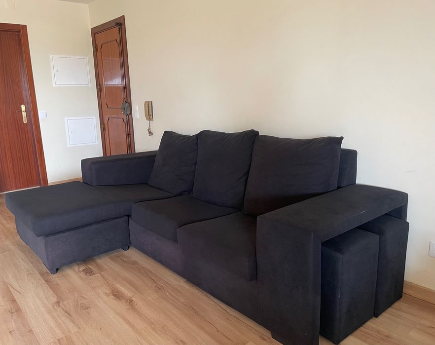 Sofá confortável preto em bom estado – Barreiro