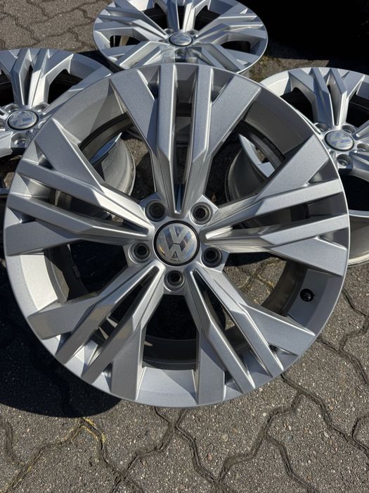 Диски R17 17 5 112 Volkswagen Passat Alltrack 3G B7 B8 Пассат Тігуан Tiguan Touran Sharan Фольксваген