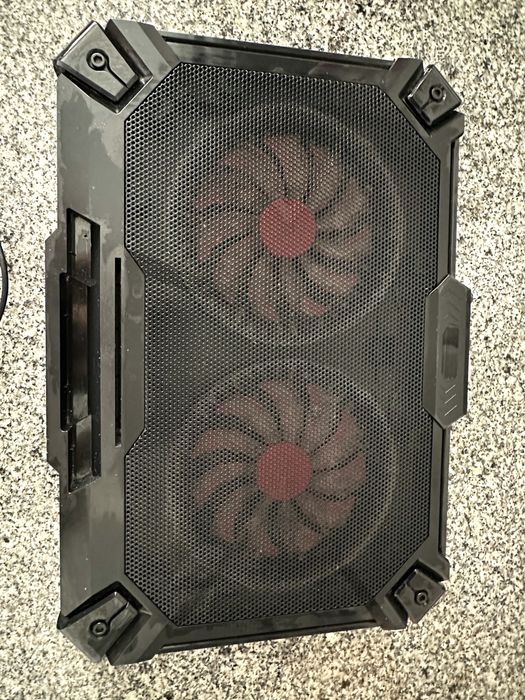 Laptop Cooling Stand with Fans and LEDs – World of Gamer64298108547203121