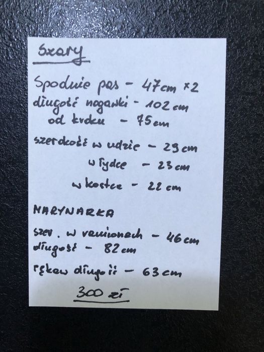 Stalowy garnitur męski