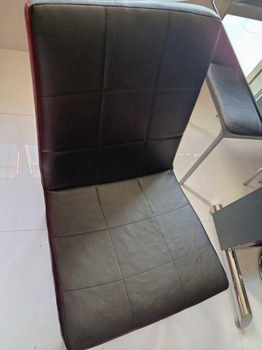 4 cadeiras como novas