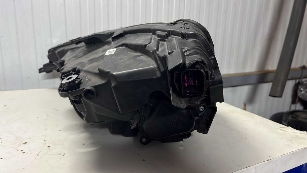 Farol LED Audi A3 S3 RS3 8Y Esquerdo