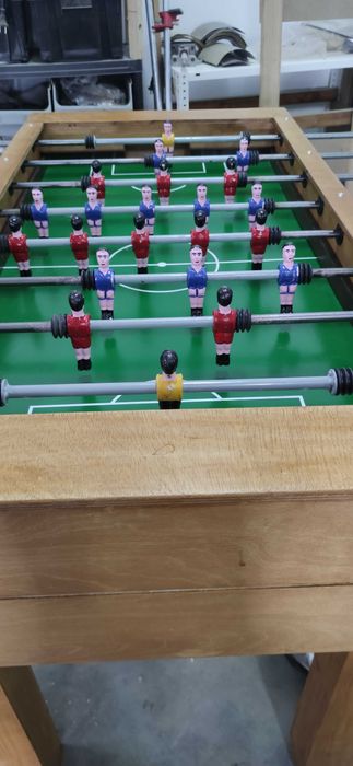 Bilhares Matrecos novos em madeira maciça.