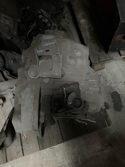 Skrzynia biegów VW Transporter Caravelle Mutivan 2.5TDI 2006r